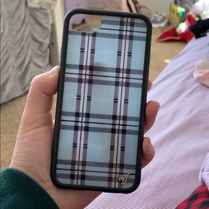 6/7/8 BLUE PLAID WILDFLOWER CASE! 💙